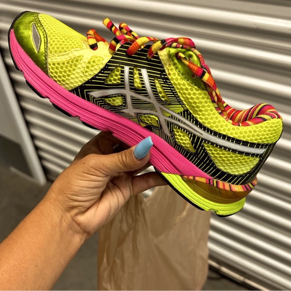 ASICS Women  Gel Preleus T480N Running Shoes Sneakers Yellow and Pink Size 7